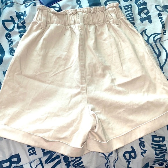 Size XS shorts, NEW - Picture 2 of 4
